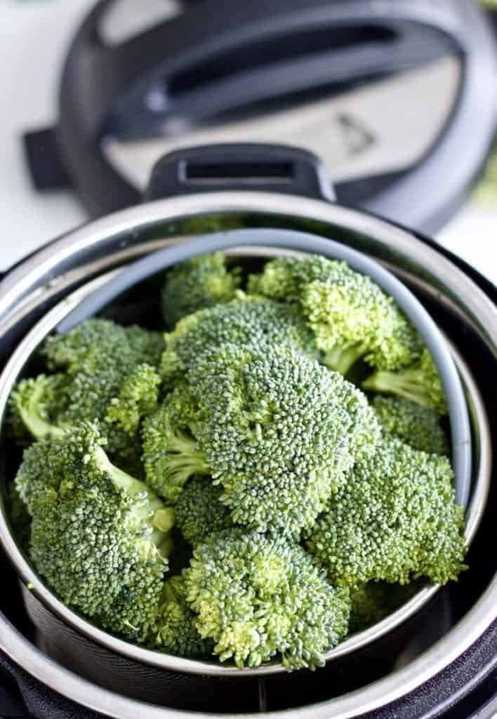 uncooked broccoli in the instant pot pressure cooker