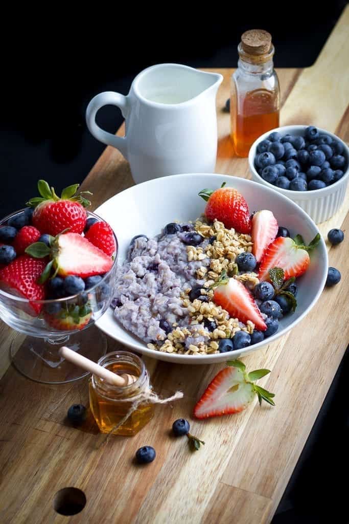 Instant Pot oatmeal with blueberries and strawberries