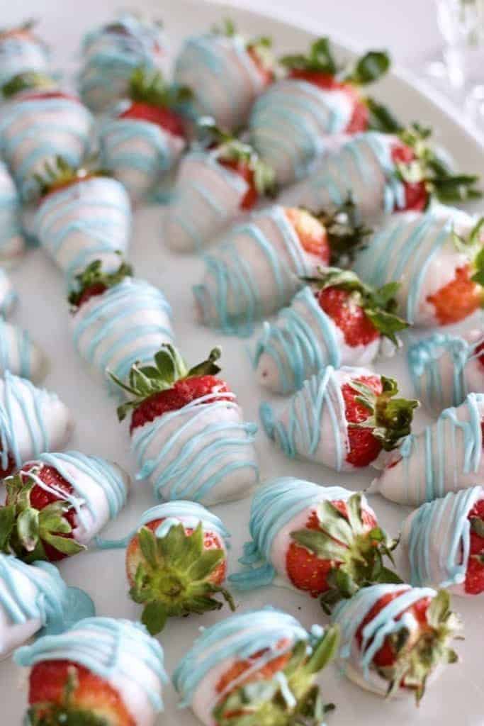 White Chocolate Covered Strawberries, perfect for your next baby shower or bridal shower party!