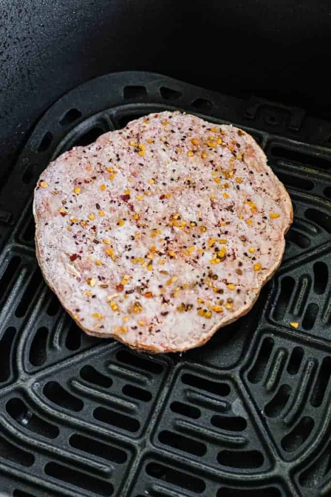 seasoned raw frozen hamburger patty in air fryer